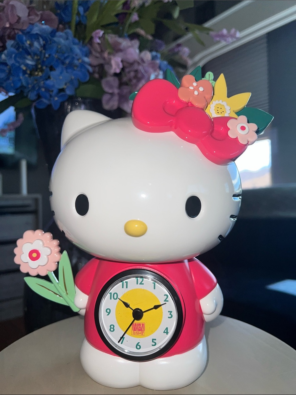 ⏰Hello Kitty Desk Clock – Allen Designs × Sanrio × Enesco⏰